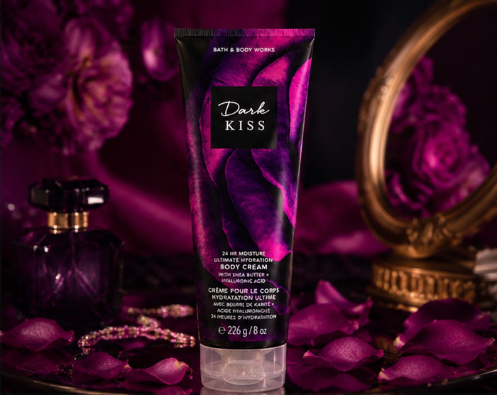 کرم بدن بث اند بادی ورکس Dark Kiss